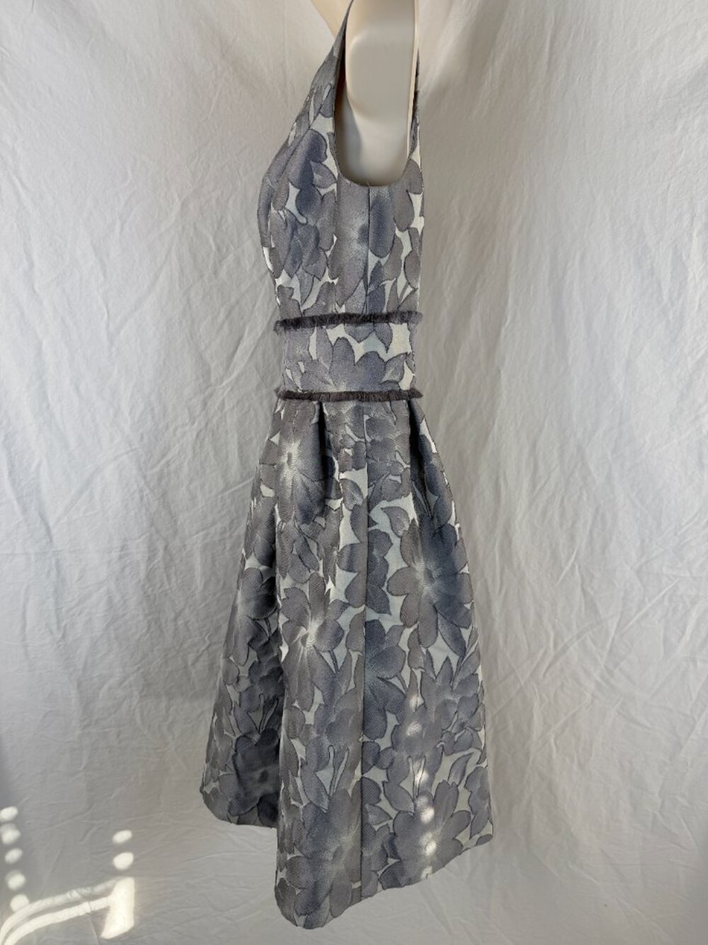 Theia Gray Floral Jacquard Fit & Flare Cocktail Dress Size 6 - Picture 9 of 12